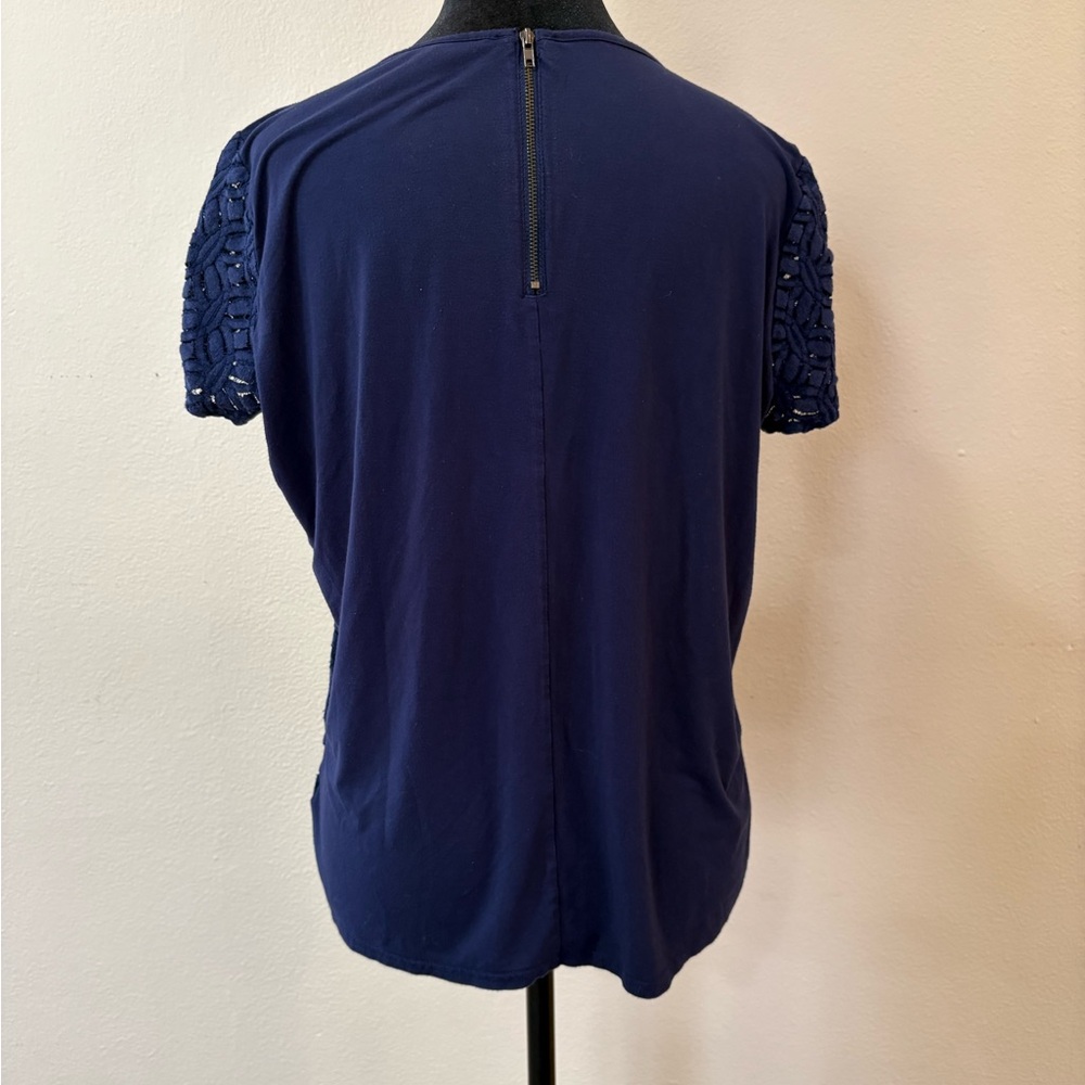 Market & Spruce Short Sleeve Navy Top - Picture 3 of 5